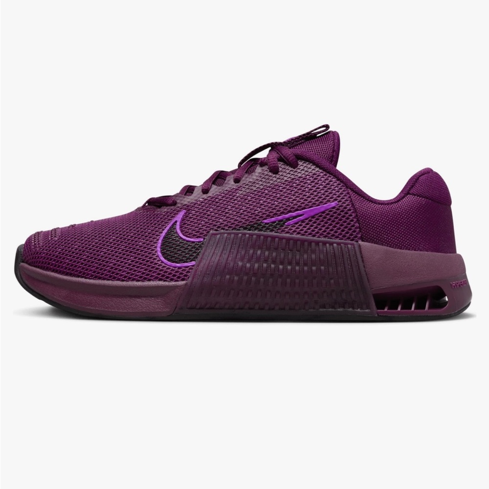 Nike Women’s Metcon 9 Crossfit/Lifting Shoes ( size 8)